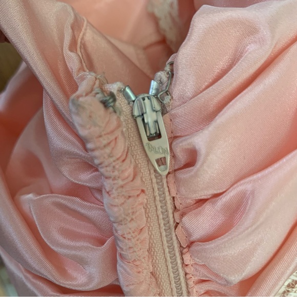 Vintage 80s Pink Lace Off Shoulder Dress Dress with Matching Gloves XS Prom - Picture 13 of 14